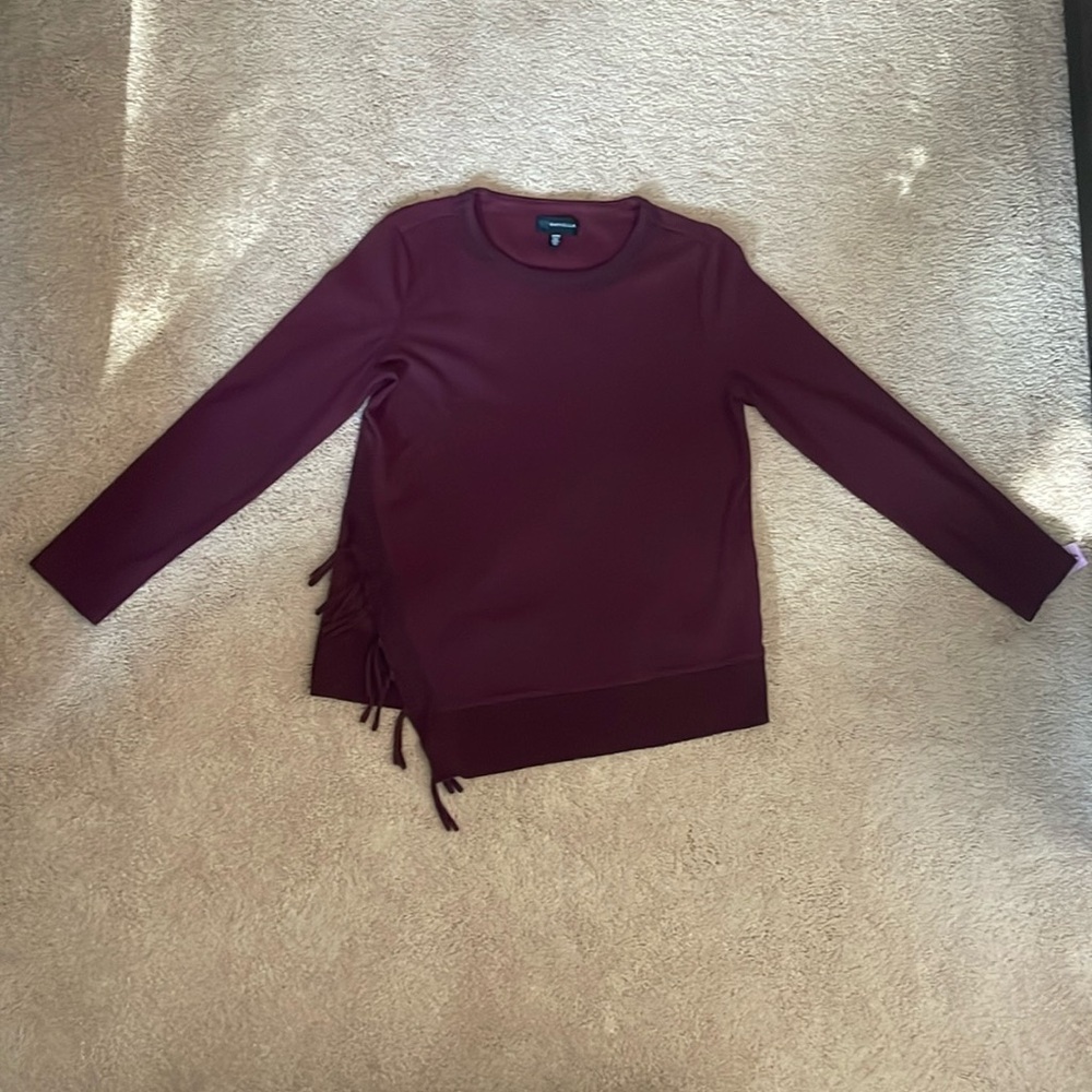 Rafaella ribbed asymmetrical fringe hem sweater, dark cherry heather, size Small